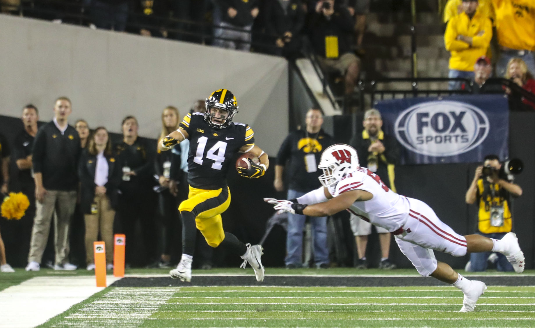 092218-Iowa-Football-027